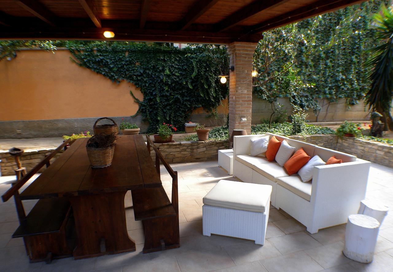 Bb Doliahouse Bed & Breakfast Dolianova Exterior photo