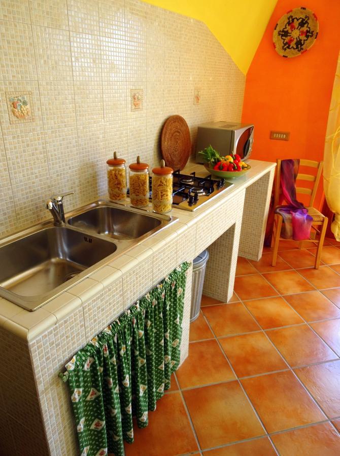 Bb Doliahouse Bed & Breakfast Dolianova Exterior photo